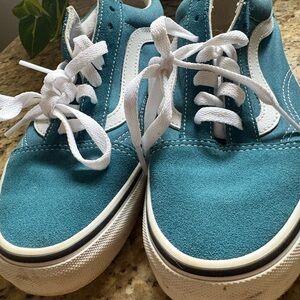 Vans like new  Teal  blue women 6.5
